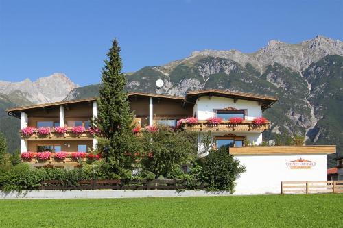 Leutasch Apartment | Chalet Cristall