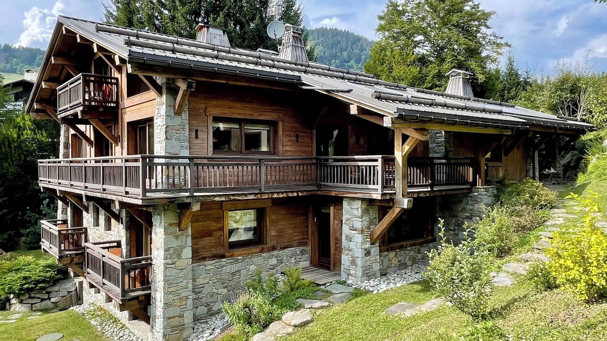 Megeve Ski Chalet | Chalet de Blaye - Hammam & gym, 6 min walk from the village, Secluded setting