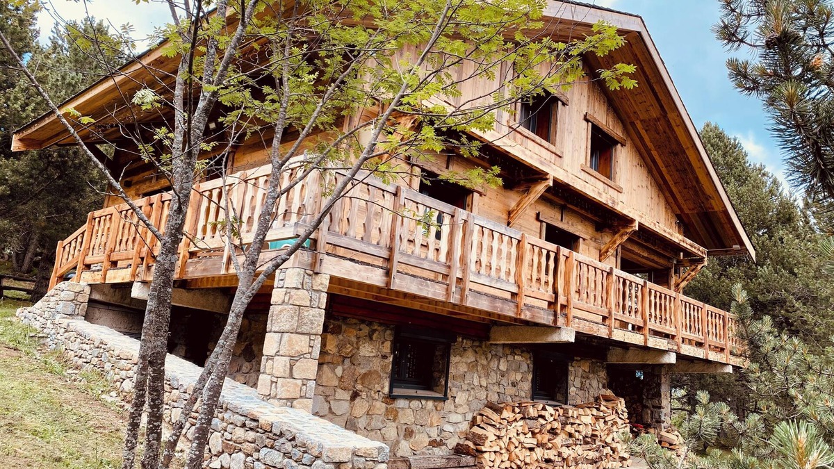 Les Angles Ski Chalet | CHALET DE STANDING DE 180M2 AUX ANGLES -terrain🌲-Billard 🎱salle ciné 🎥🍿