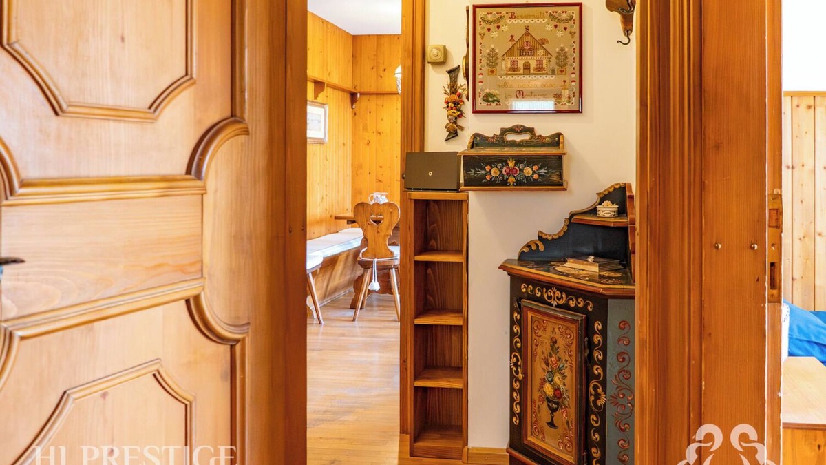 Cortina d'Ampezzo Historic Centre Apartment | Chalet del Boite: Alpine elegance with a view, in the heart of Cortina