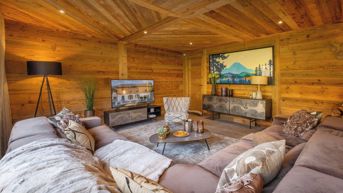 Verchaix Ski Chalet | Chalet des Hottes - mountain break for 14 with spa - OVO Network