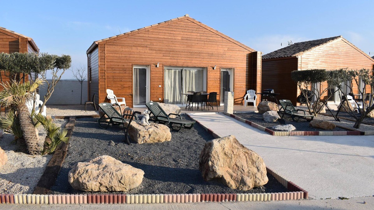 Pezenas Ski Chalet | Chalet Deux Chambres Autour des Vignes à Pézenas