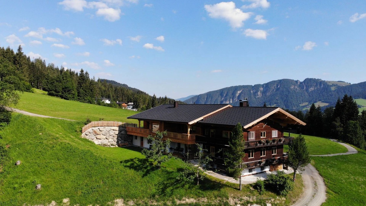 Auffach Apartment | Chalet Edelweiß by Interhome