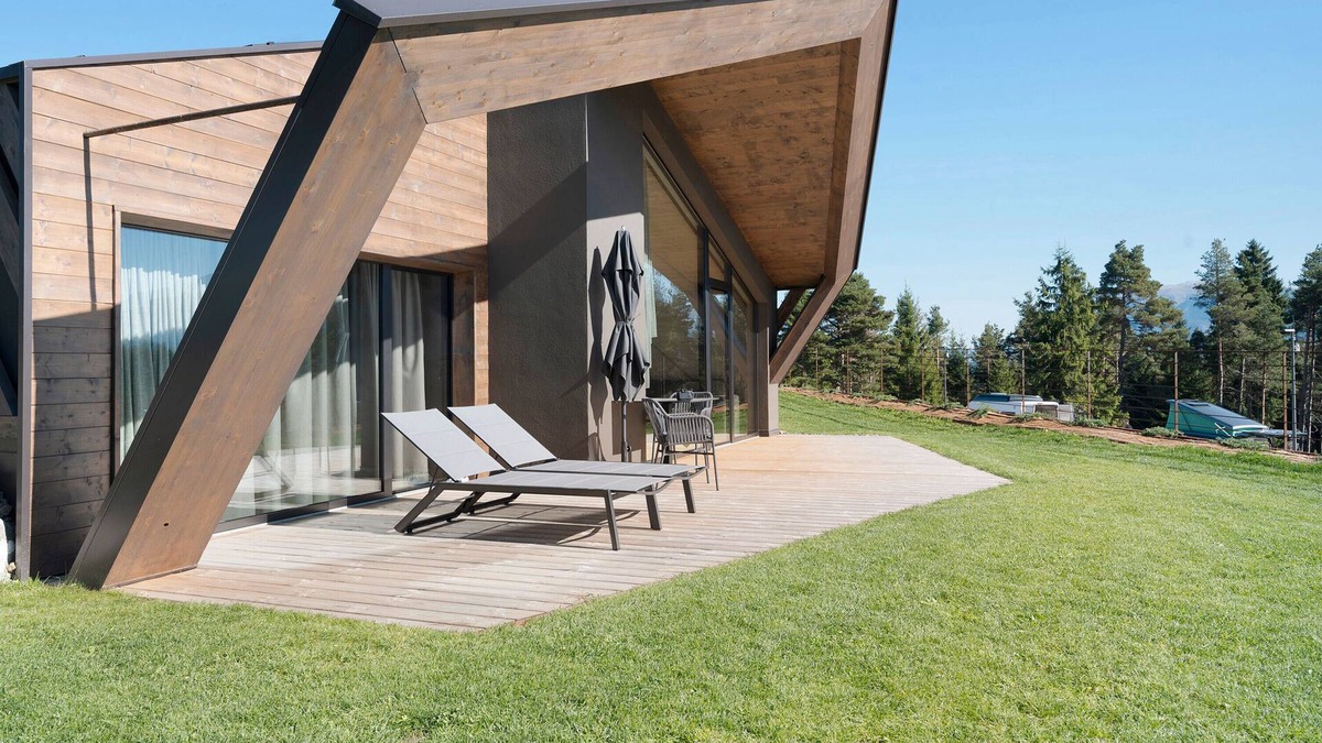 Nova Ponente Apartment | Chalet 'Einheit G' with Mountain View, Private Terrace and Wi-Fi