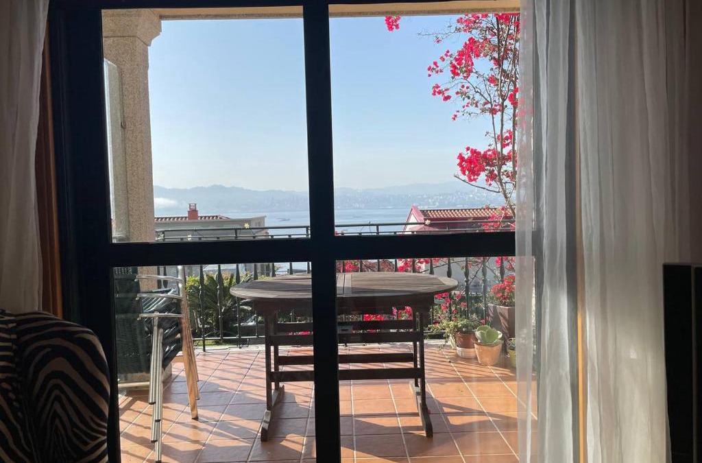 Moana House | Chalet en Moaña Monte de Con