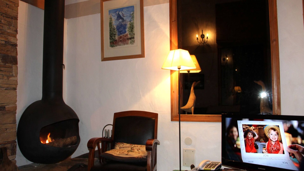 Les Bossons Ski Chalet | Chalet Essendilène: breathtaking view of the Aiguille du Midi