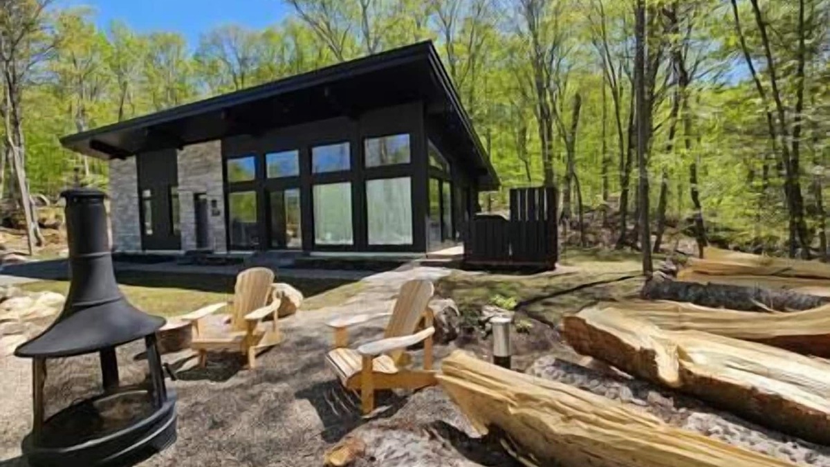 Lac Superieur Village House | Chalet FEU en pleine nature à Tremblant.