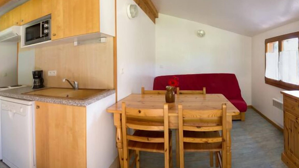 La Balme-de-Sillingy Ski Chalet | Chalet for four people