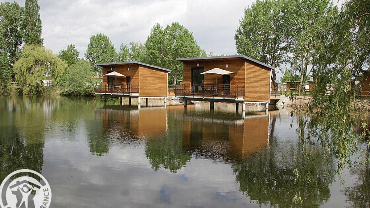 Veauchette Cottage | Chalet for 2-4 people with private terrace and pets allowed