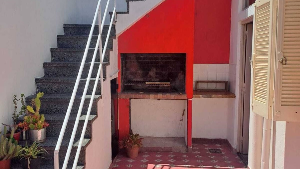 Mar del Plata House | Chalet for 4/5 people in Barrio La Perla (Mar del Plata) 6 blocks from the sea