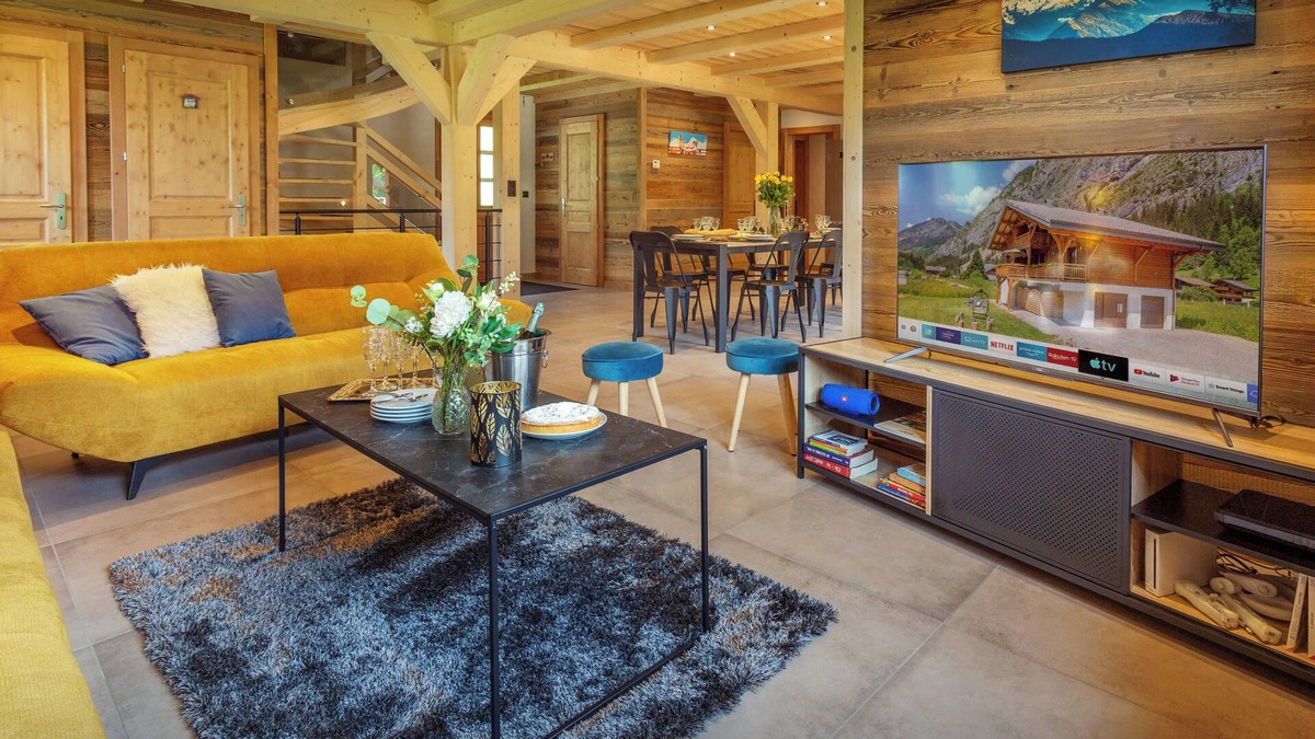 La Chapelle-d'Abondance Ski Chalet | Chalet Les Vardafes - ski and spa holiday for 8 - OVO Network