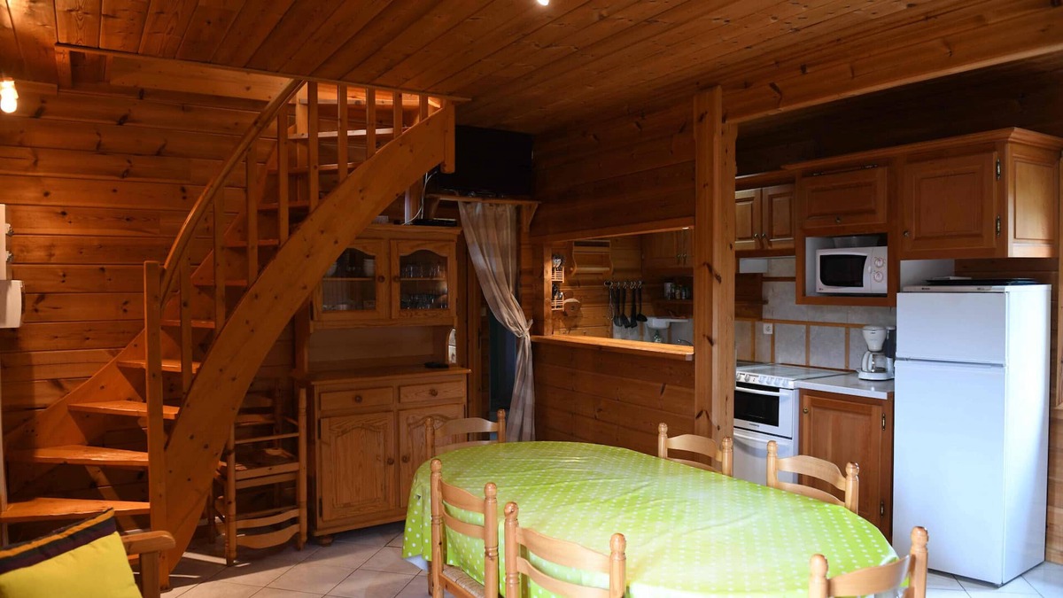 Saint-Jacques-des-Blats Ski Chalet | Chalet Font de Cère