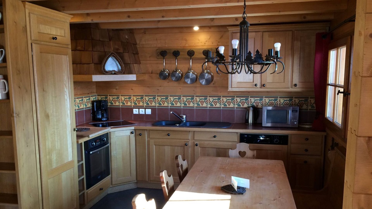 La Clusaz Ski Chalet | Chalet full south 4 stars.