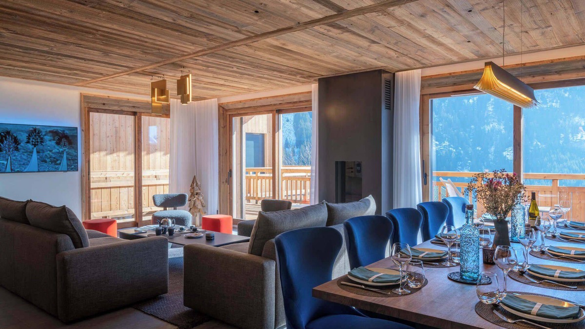 Vaujany Ski Chalet | Chalet Harmonie 1 - Six Bedroom Chalet, Sleeps 14