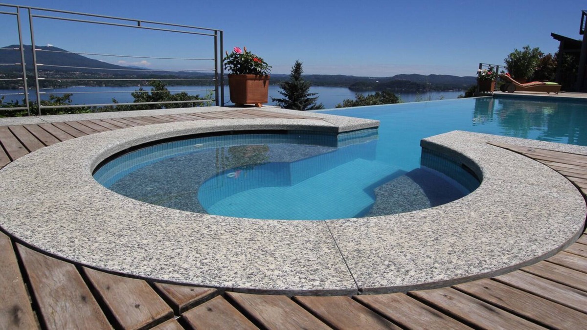 Carcioni Ski Chalet | Chalet il Fienile with Shared Pool, Shared Garden & Wi-Fi