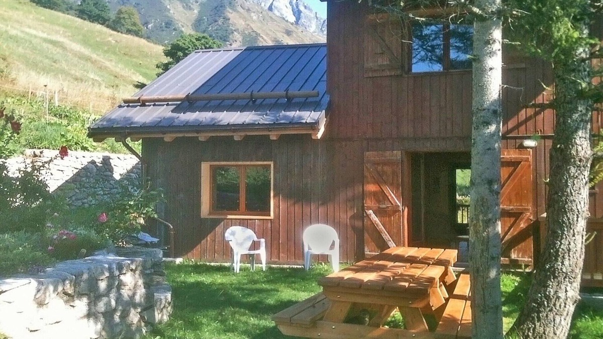 Celliers Ski Chalet | Chalet in La Léchère near Ski Lift