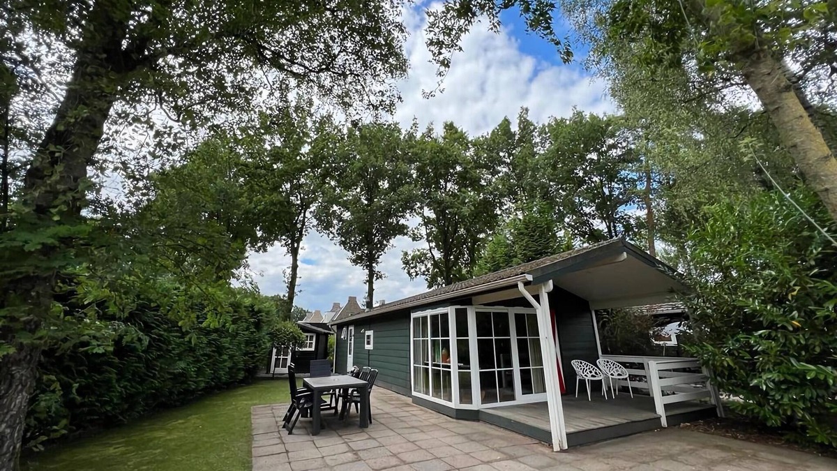 Voorthuizen House | Chalet in Voorthuizen with indoor pool