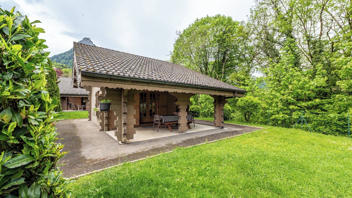 Alex Ski Chalet | Chalet 'Indépendant 3 Personnes' with Mountain View, Private Terrace and Wi-Fi