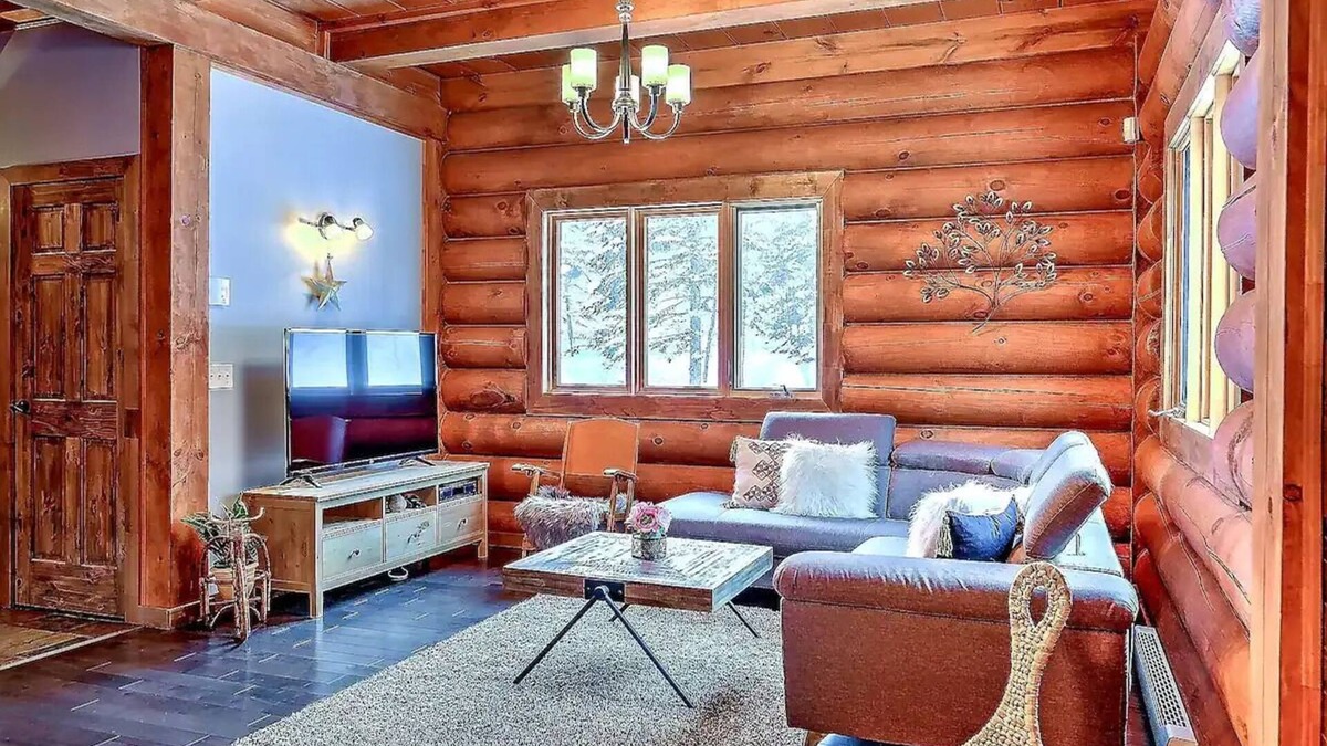 Wentworth-Nord Ski Chalet | Chalet Indigo - Swiss chalet en bois rond