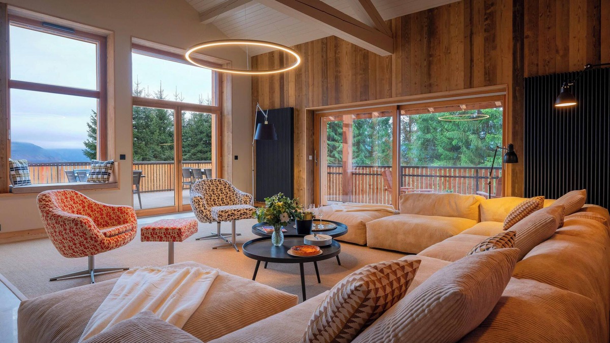 Samoens Ski Chalet | Chalet La Parenthèse - relax in beautiful mountain home 15p - OVO Network