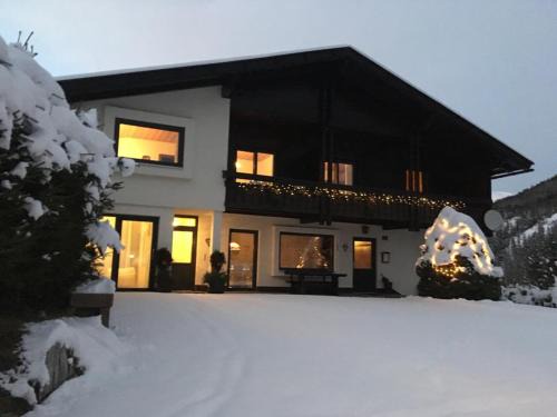 Bad Kleinkirchheim Ski Chalet | Chalet Latschen - für Großfamilien, Firmen & Co.