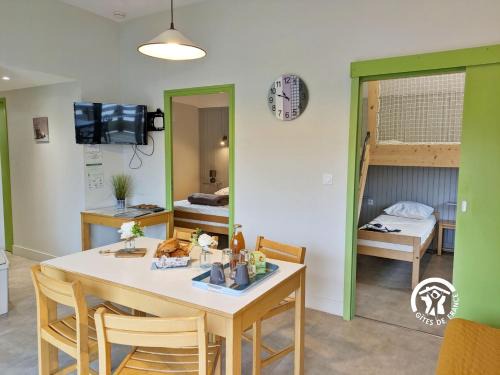 Villiers-Charlemagne House | Chalet le Bass