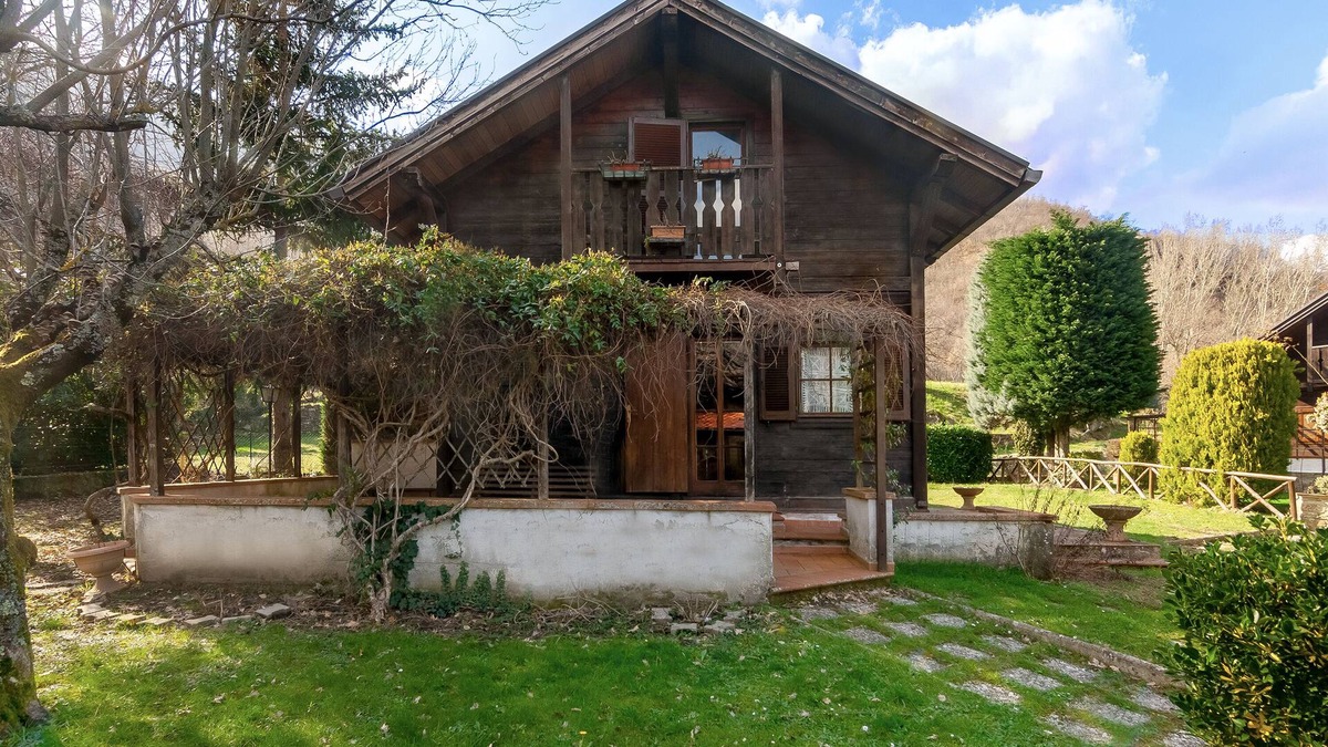 Casale Ski Chalet | Chalet "Le Betulle" with Private Terrace, Private Garden & Private Balcony