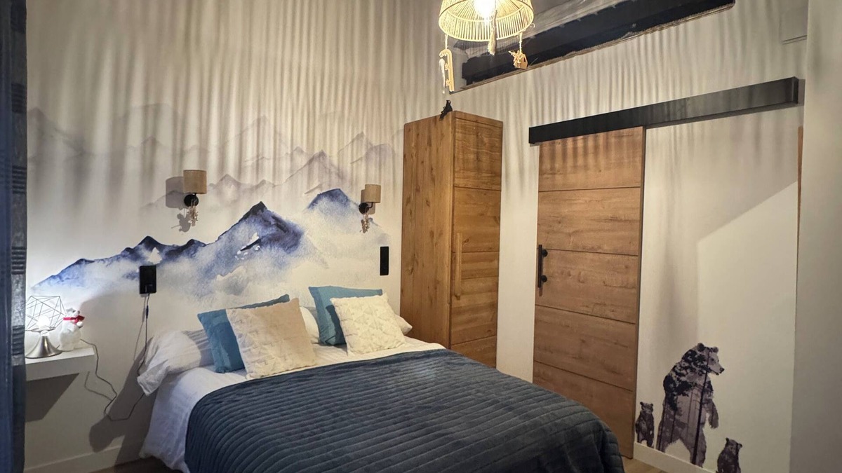 Formigueres Ski Chalet | Chalet "le F "new &cosy, in the heart of the village, opposite the family playground,