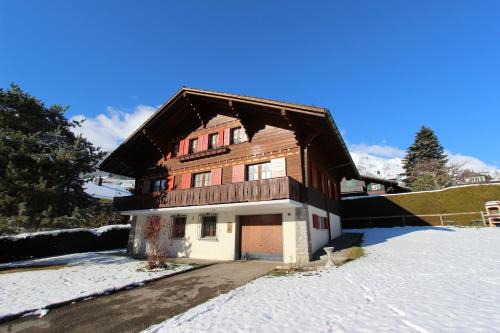 Chateau-d'Oex Ski Chalet | Chalet Les Arolles