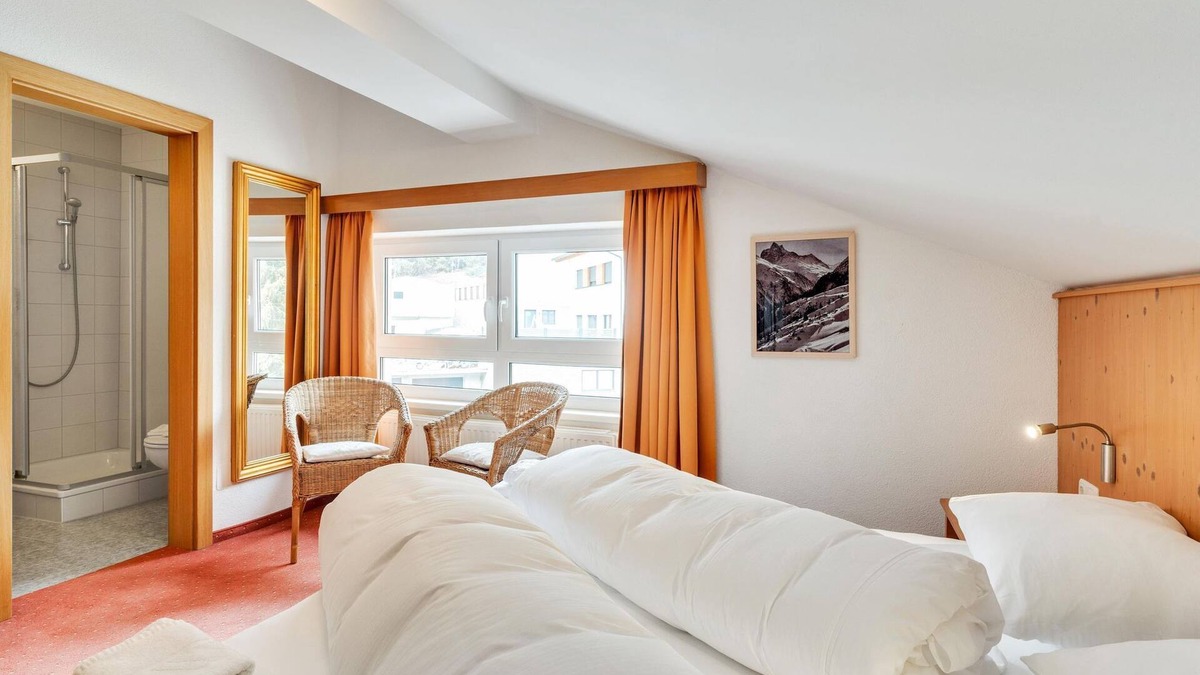 Sankt Anton am Arlberg Cottage | Chalet Martin Room 6 - Chalet Martin