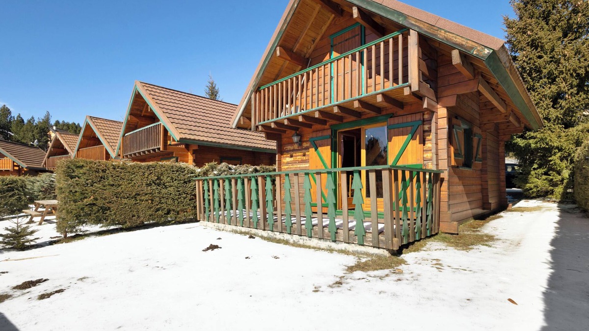Pyrenees 2000 Ski Chalet | Chalet "Maison De Bois Finlandaise" with 2 Private Terraces & Balcony