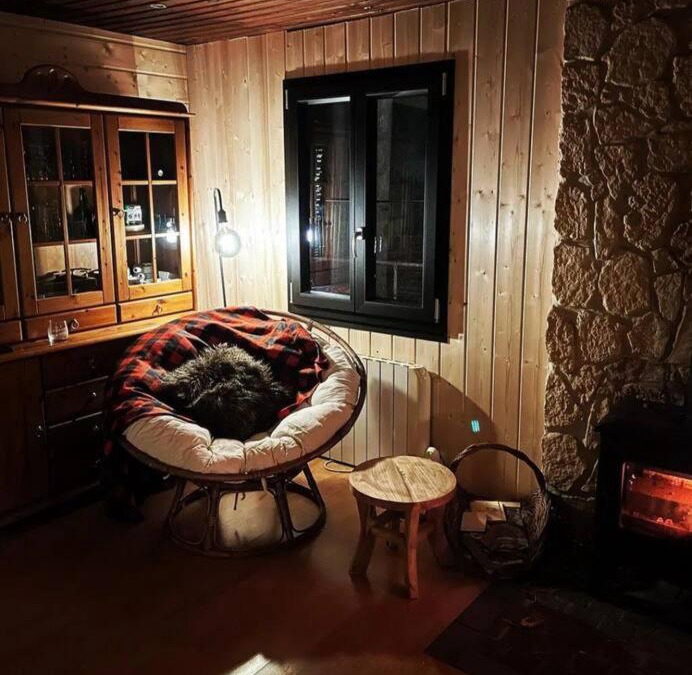 Grandham Ski Chalet | Chalet midden in een bos
