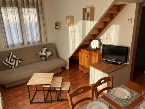 Saint-Etienne-en-Devoluy Ski Chalet | Chalet Mitoyen Duplex 3 Pièces pour 6 Personnes - Résidence Le Hameau du Puy - FR-1-504-676
