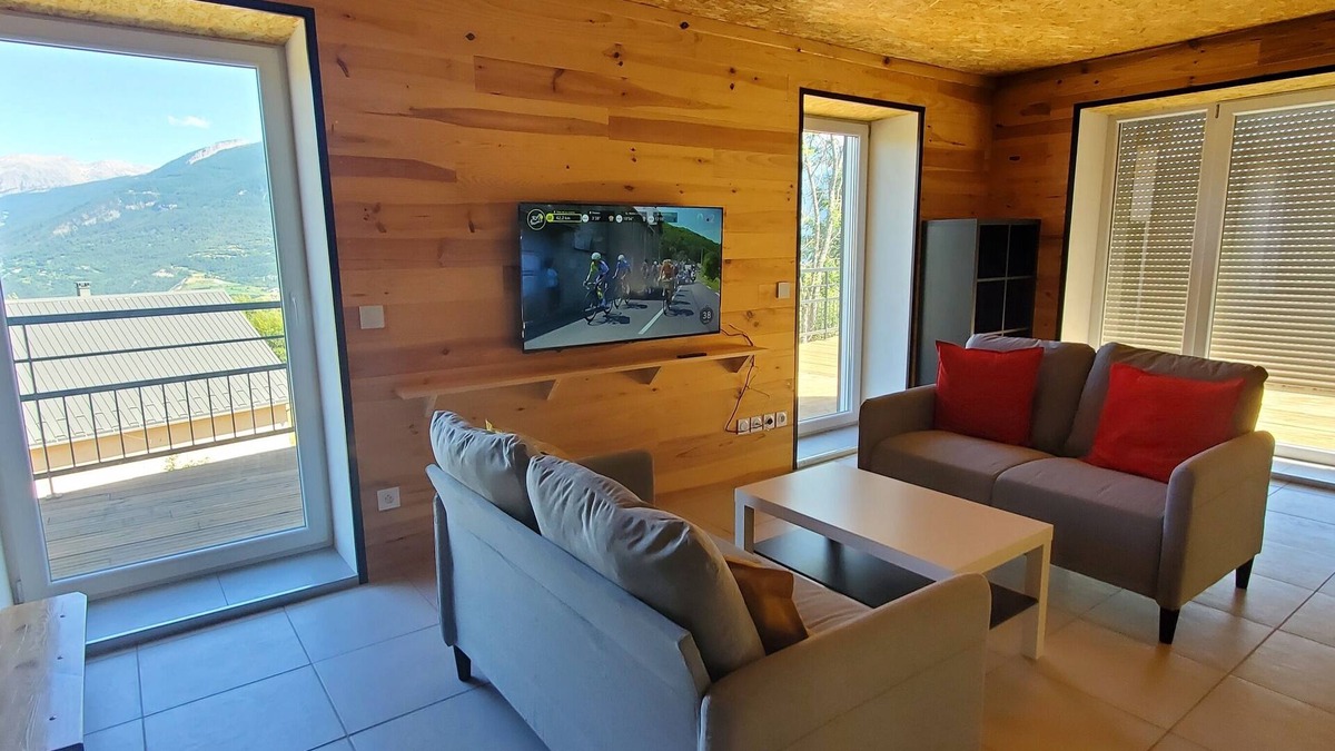 Embrun Ski Chalet | Chalet Montagne, 12 Places, au Cœur D'embrun et de la Nature