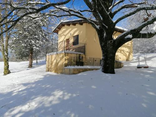 Nocera Umbra Ski Chalet | Chalet Monte Alago - Baita in Umbria