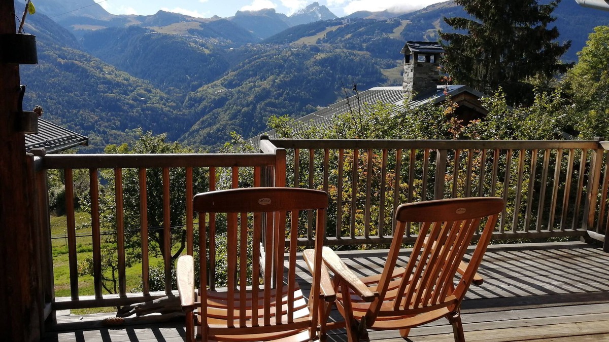 Bozel Ski Chalet | Chalet Nunatak, in a quiet, high-altitude setting close to the Vanoise ski resorts