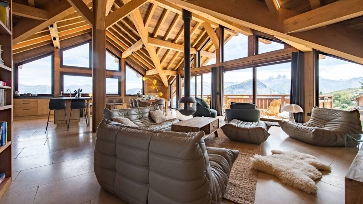 La Toussuire Ski Chalet | Chalet on the slopes with sauna - up to 14 guests