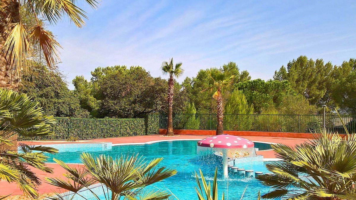 Agde Cabin | Chalet pour 6 proche Commerces et Plage