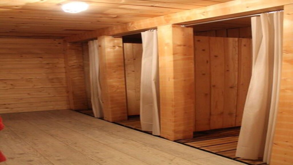 Le Praz de Lys Ski Chalet | Chalet Praz de Lys sleeps 17 on the slopes