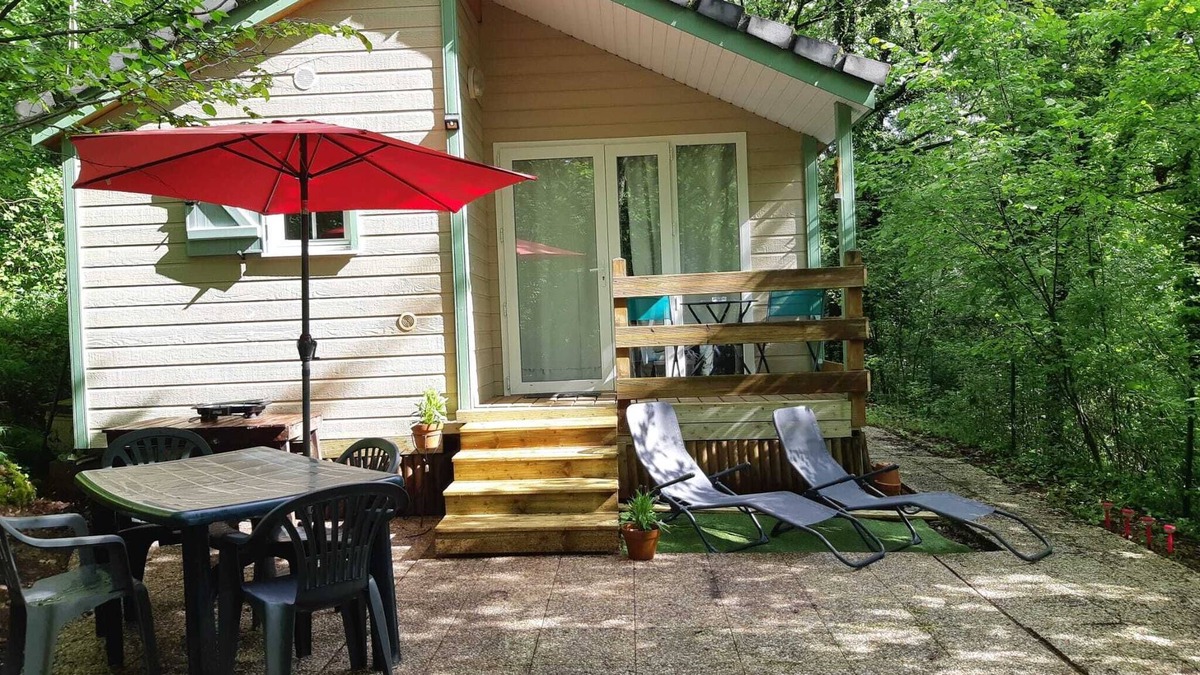 Lissac-sur-Couze Ski Chalet | Chalet Proche D'un Lac Idéalement Situé Pour Découvrir la Corrèze et la Dordogne