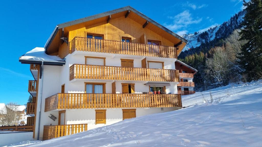Thollon-les-Memises Apartment | Chalet récent cœur station
