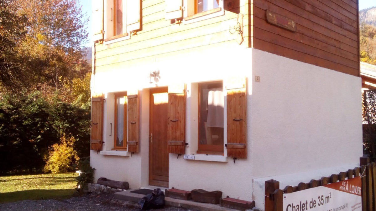 Samoens Ski Chalet | Chalet "Rekiano À Samoens" with Mountain View, Private Terrace and Wi-Fi