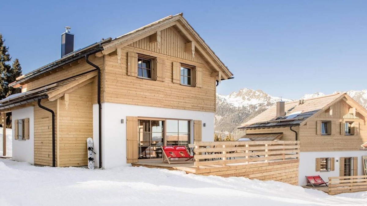 Weisspriach Bed & Breakfast | Chalet resting time 3 bedroom sauna in the house - Chalet village Fanningberg