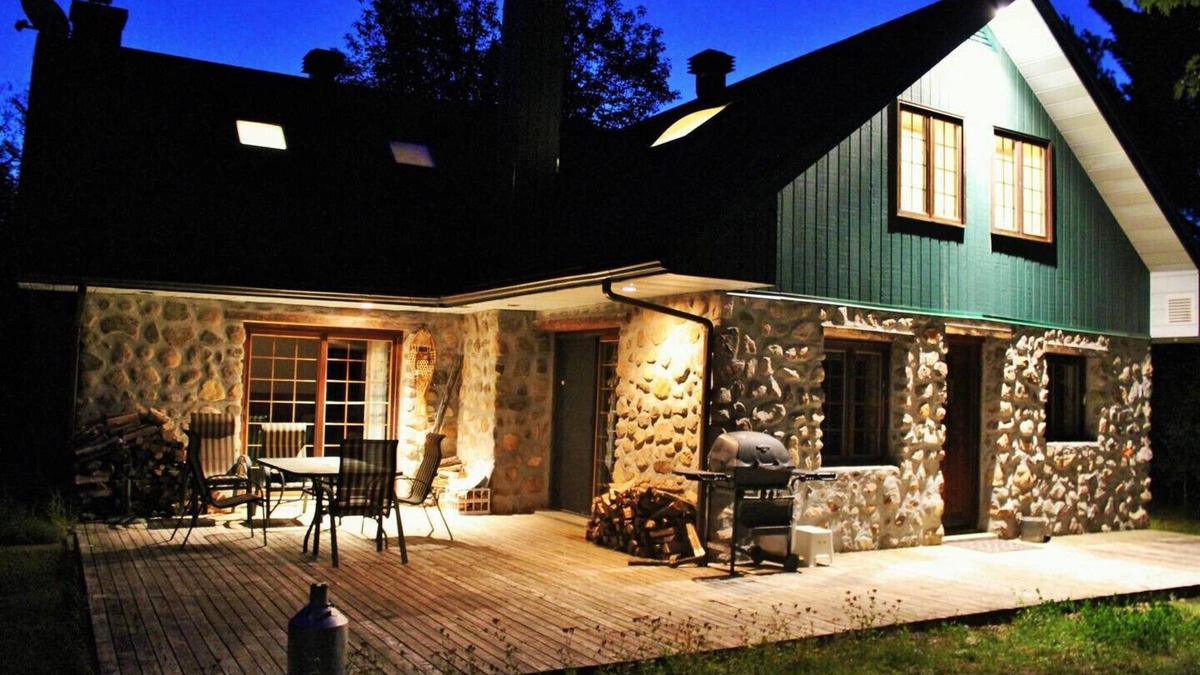 Lac-Superieur House | Chalet Rustique CRDS Tremblant - FREE WIFI (CITQ 269835)