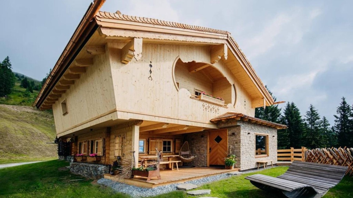 Schonbach Ski Chalet | Chalet Salzach near Ski Lift & Spa