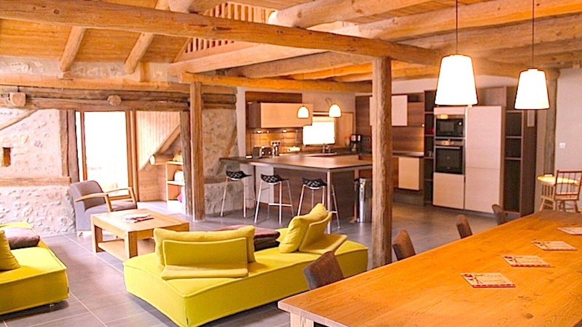 Cervieres Ski Chalet | Chalet, sauna, Jacuzzi spa, Briançon Serre Chevalier valley.