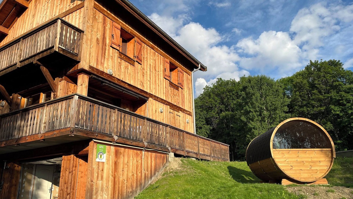 Albiez-le-Jeune Ski Chalet | Chalet + sauna with panoramic views in beautiful surroundings