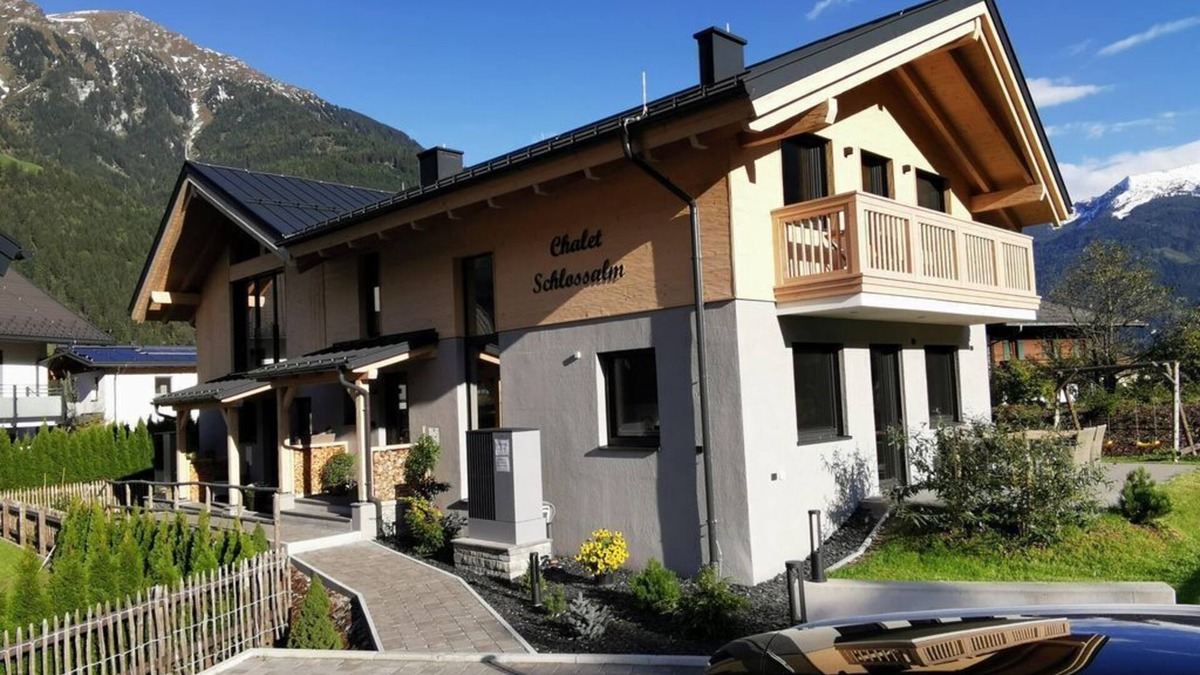 Bad Hofgastein Ski Chalet | Chalet Schlossalm - Ferienhaus, Dusche und Bad, WC, Deluxe