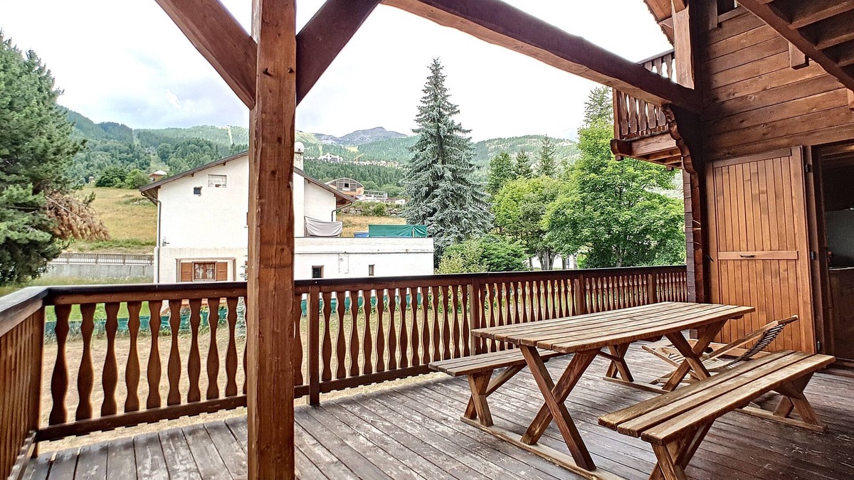 Puy-Saint-Vincent Ski Chalet | Chalet Schmoés - Chalet at the foot of the slopes "Les Schmoés" - Puy Saint Vincent