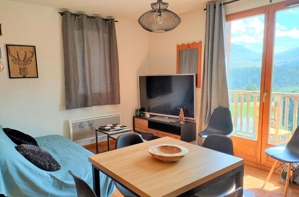 Saint-Etienne-en-Devoluy Apartment | Chalet spacieux 4 pièces - 9 pers, balcon, cuisine équipée, animaux ok - FR-1-504-644